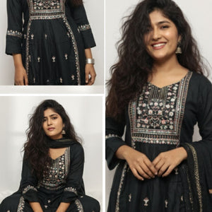 Black Embroidered Kurti Pant Dupatta Set for Women | Premium Festive Traditional Ethnic Wear - Breakup Clothes