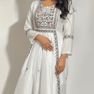 Black Embroidered Kurti Pant Dupatta Set for Women | Premium Festive Traditional Ethnic Wear - Breakup Clothes