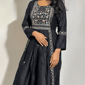 Black Embroidered Kurti Pant Dupatta Set for Women | Premium Festive Traditional Ethnic Wear - Breakup Clothes